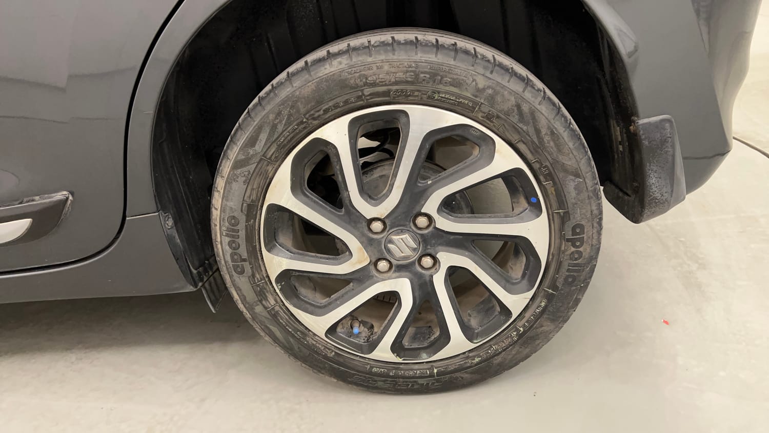 Used 2022 Maruti Suzuki Baleno Alpha MT Petrol Manual tyres LEFT REAR TYRE RIM VIEW