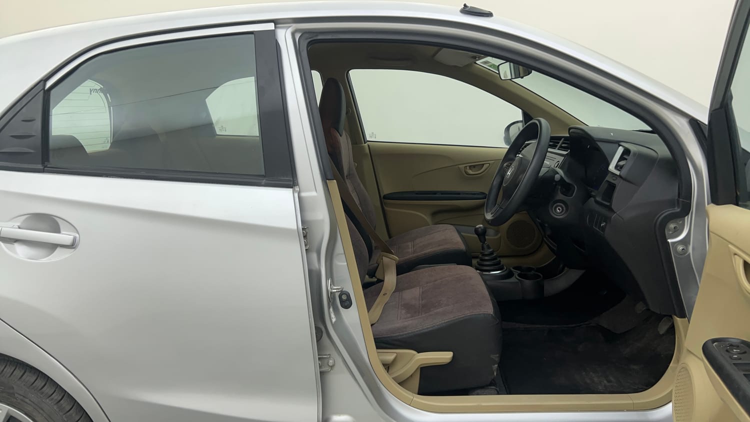 Used 2017 Honda Brio S MT Petrol Manual interior RIGHT SIDE FRONT DOOR CABIN VIEW