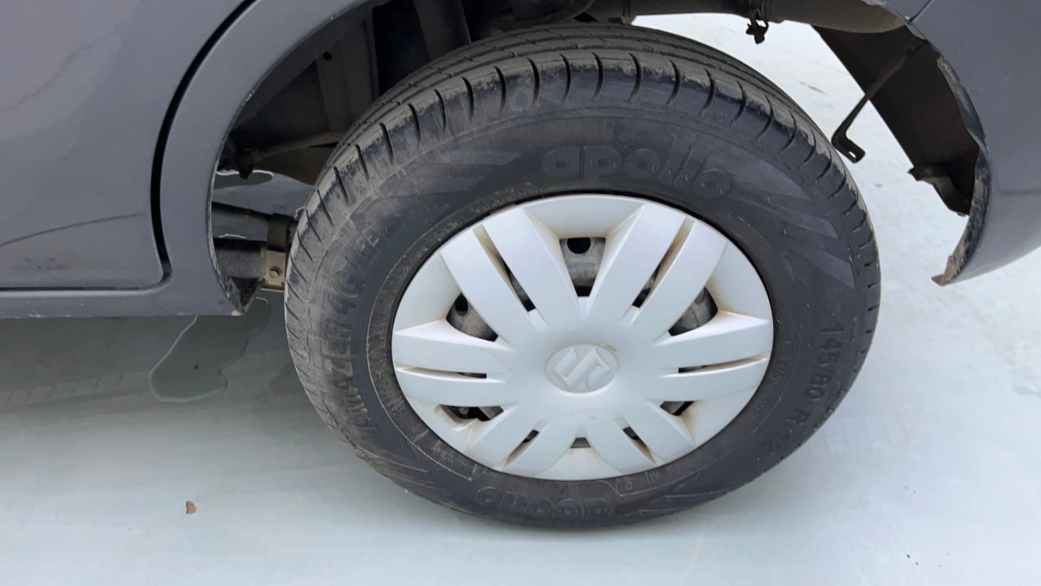 Used 2018 Maruti Suzuki Alto 800 LXi (O) Petrol Manual tyres LEFT REAR TYRE RIM VIEW