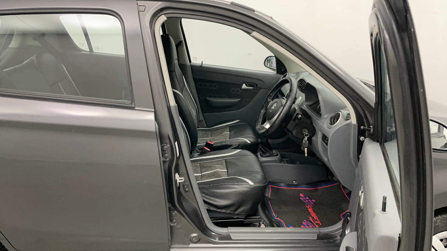 Used 2016 Maruti Suzuki Alto 800 Lxi Petrol Manual interior RIGHT SIDE FRONT DOOR CABIN VIEW
