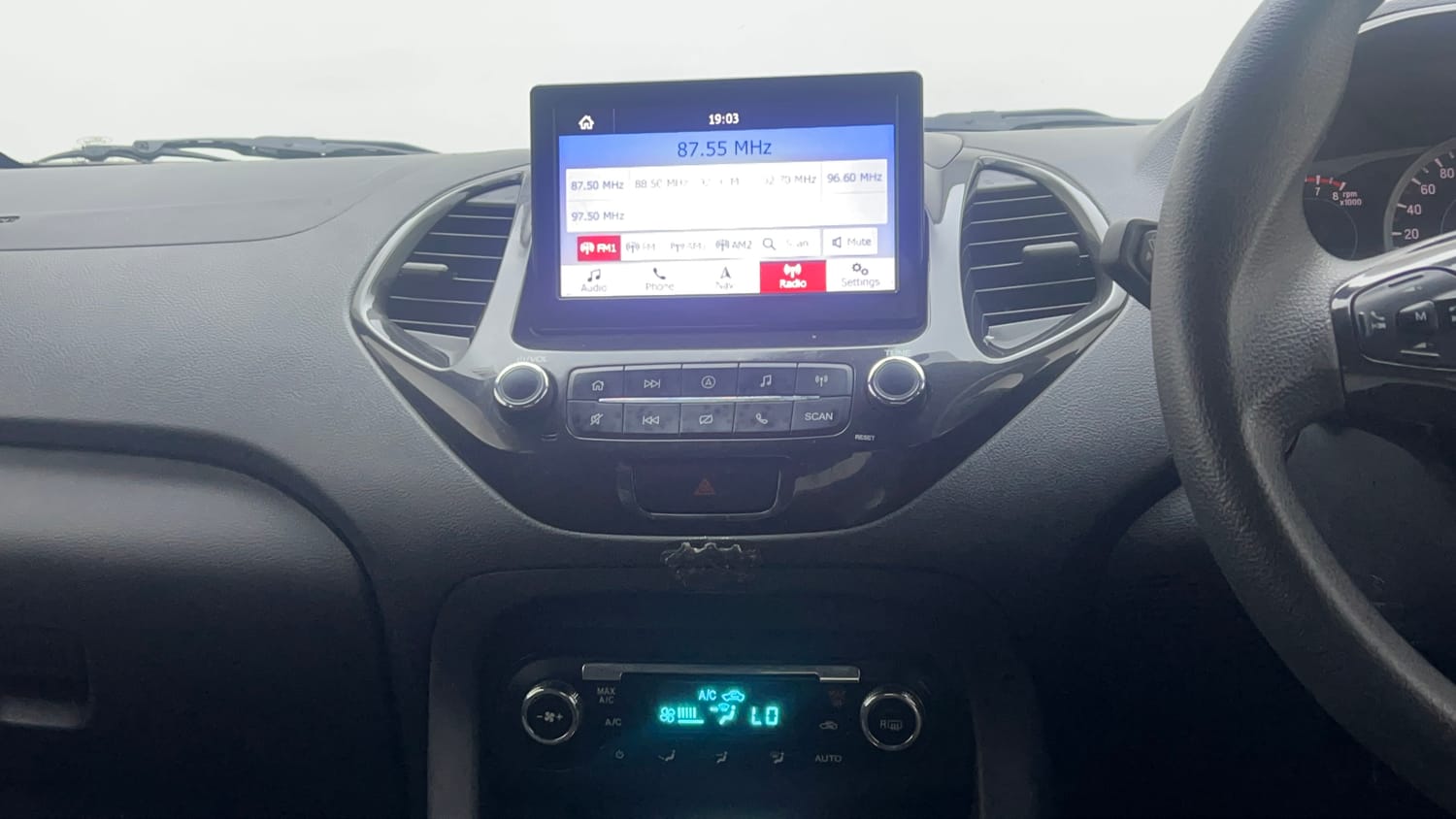 Used 2020 Ford Freestyle Titanium Plus 1.2 Ti-VCT Petrol Manual interior MUSIC SYSTEM & AC CONTROL VIEW