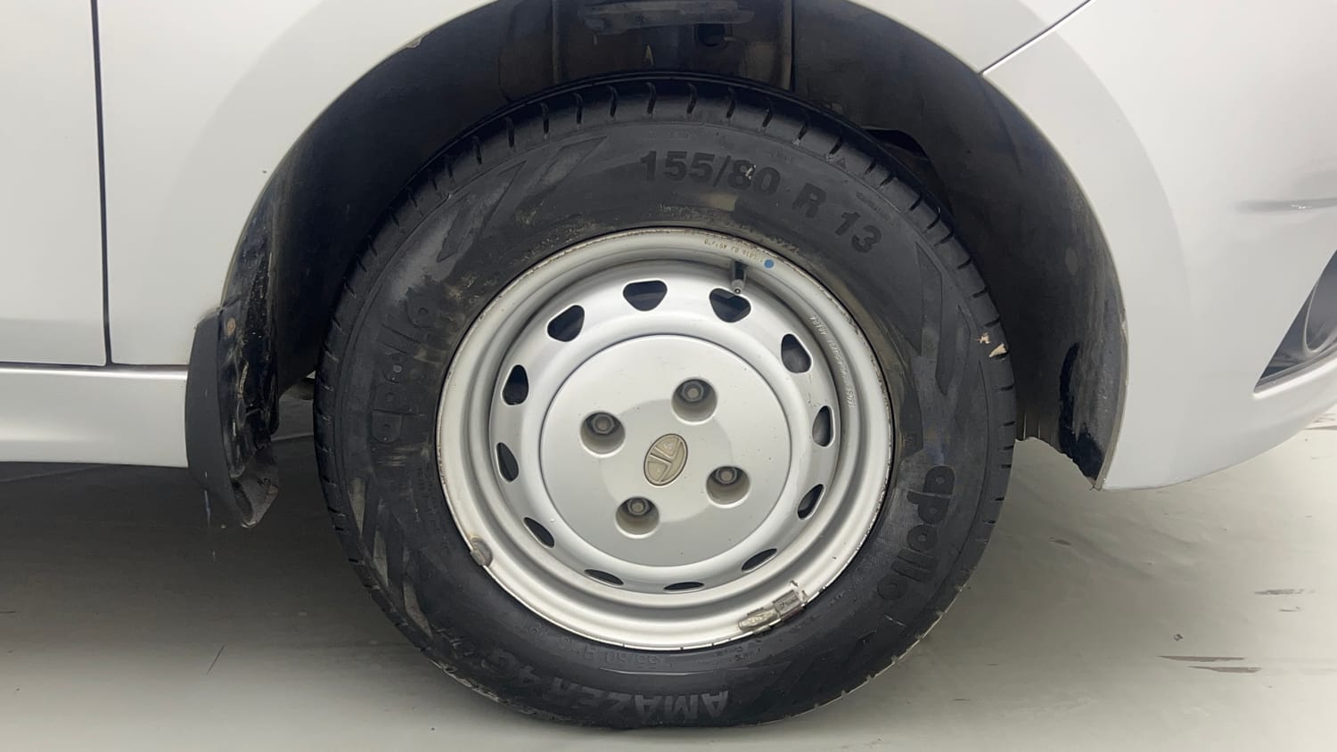 Used 2017 Tata Tiago Revotron XM Petrol Manual tyres RIGHT FRONT TYRE RIM VIEW