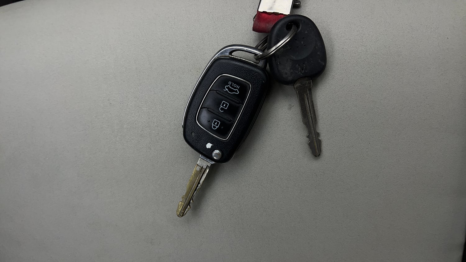 Used 2022 Hyundai Aura S 1.2 Petrol Petrol Manual extra CAR KEY VIEW