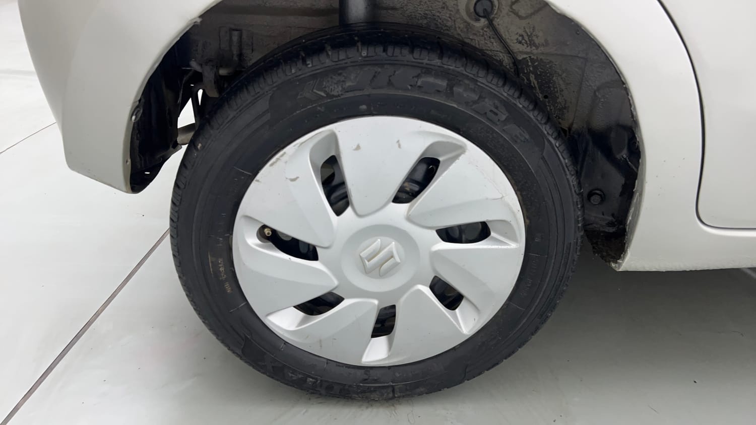 Used 2019 Maruti Suzuki Celerio VXi (O) CNG Cng Manual tyres RIGHT REAR TYRE RIM VIEW