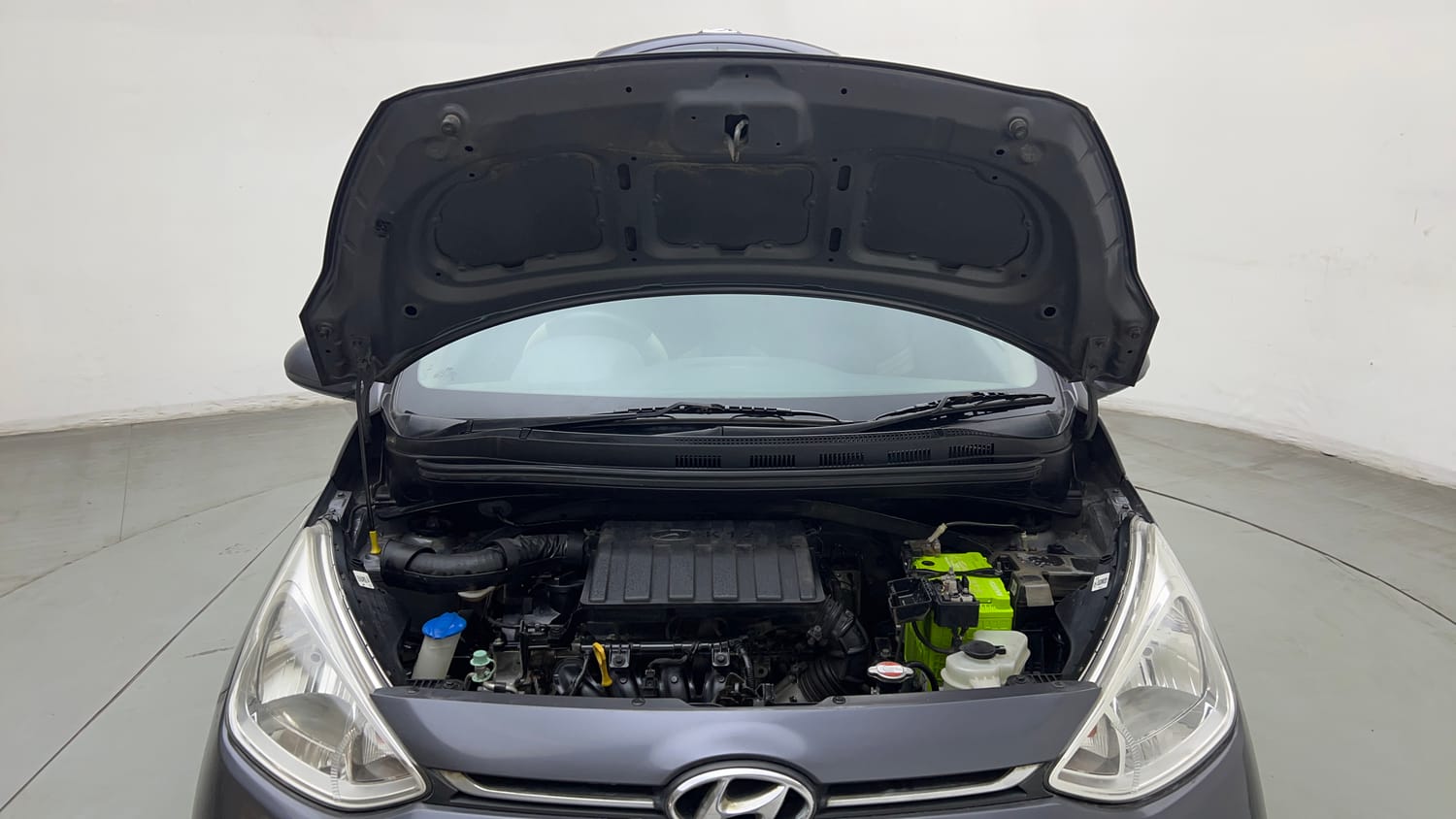 Used 2019 Hyundai Grand i10 Magna 1.2 Kappa VTVT Petrol Manual engine ENGINE & BONNET OPEN FRONT VIEW
