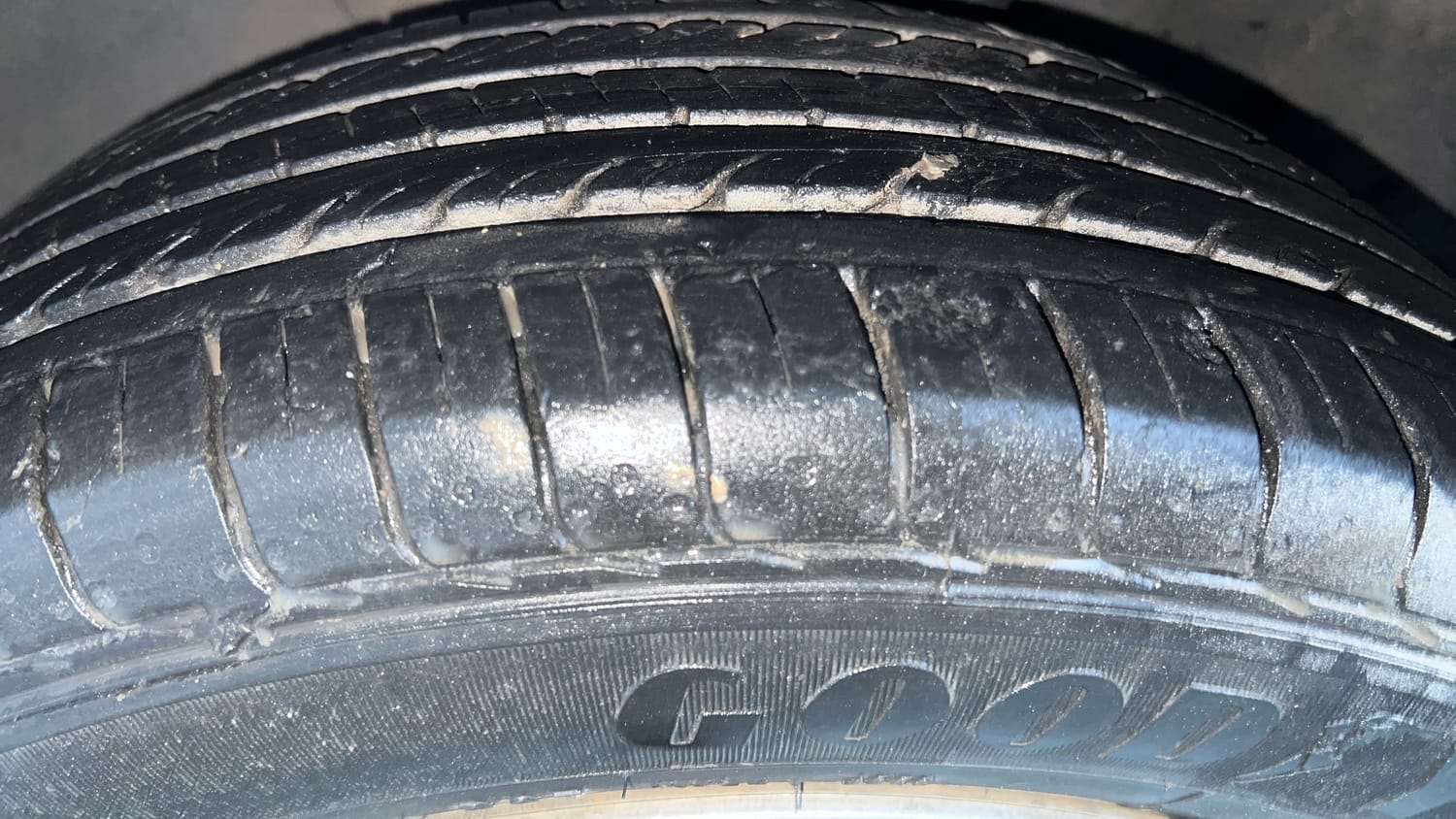 Used 2017 Hyundai Elite i20 Asta 1.2 Petrol Manual tyres LEFT FRONT TYRE TREAD VIEW