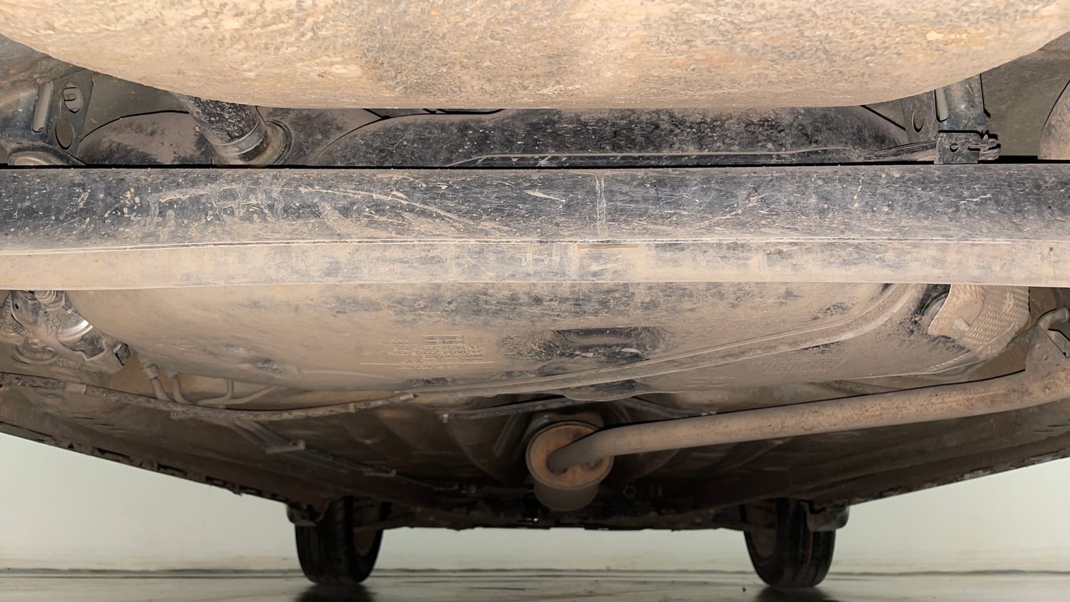 Used 2017 Maruti Suzuki Ignis Alpha 1.2 MT Petrol Manual extra REAR UNDERBODY VIEW (TAKEN FROM REAR)