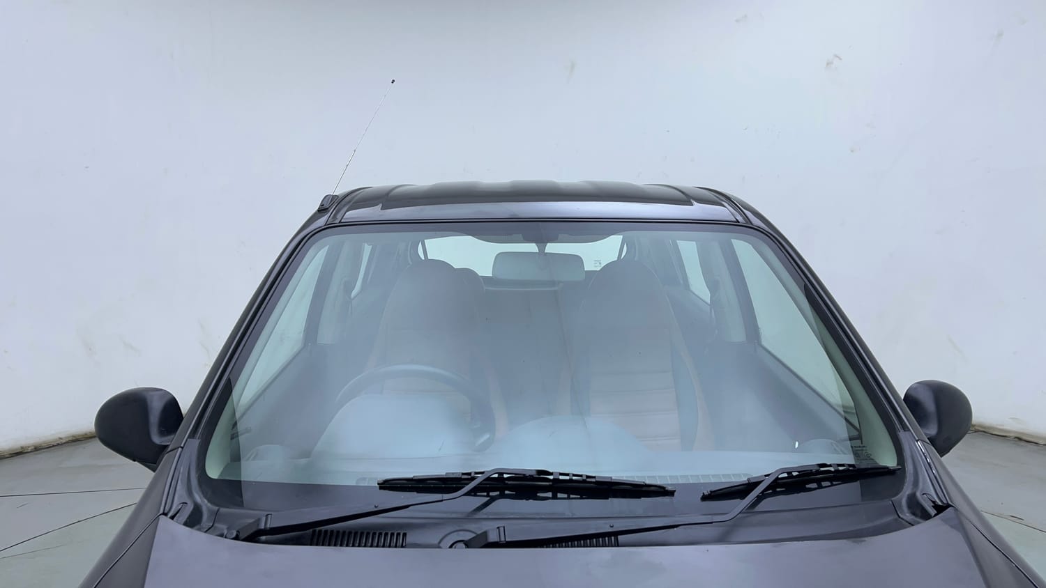 Used 2018 Maruti Suzuki Alto 800 LXi (O) Petrol Manual exterior FRONT WINDSHIELD VIEW