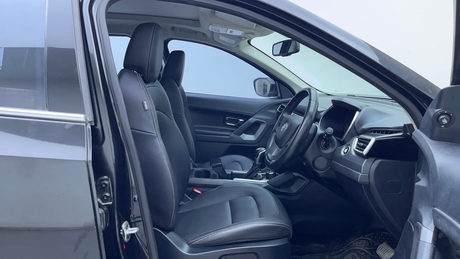 Used 2021 Tata Harrier XZA Plus Dark Edition Diesel Automatic interior RIGHT SIDE FRONT DOOR CABIN VIEW
