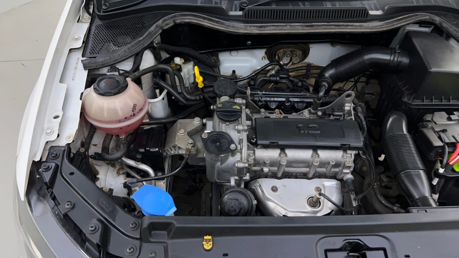 Used 2018 Volkswagen Polo Highline Plus 1.2( P)16 Alloy Petrol Manual engine ENGINE RIGHT SIDE VIEW