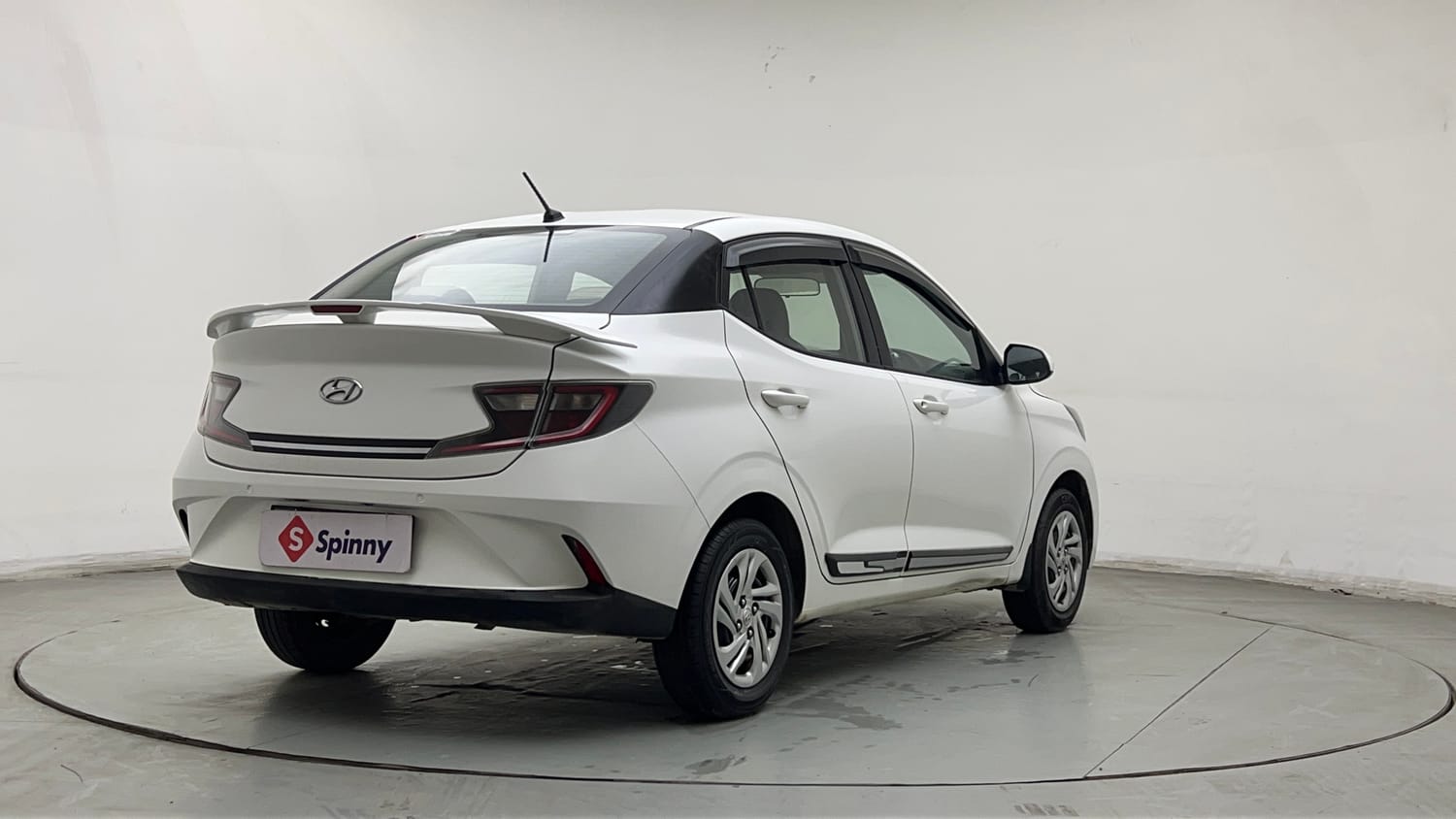 Used 2022 Hyundai Aura S 1.2 Petrol Petrol Manual exterior RIGHT REAR CORNER VIEW