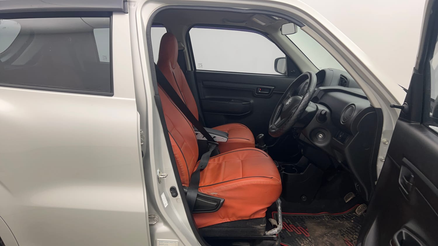 Used 2023 Maruti Suzuki S-Presso VXi Petrol Manual interior RIGHT SIDE FRONT DOOR CABIN VIEW