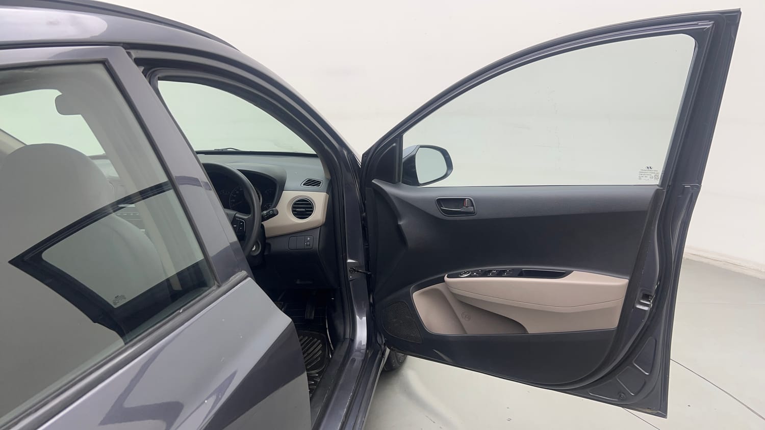 Used 2018 Hyundai Grand i10 Magna AT 1.2 Kappa VTVT Petrol Automatic interior RIGHT FRONT DOOR OPEN VIEW