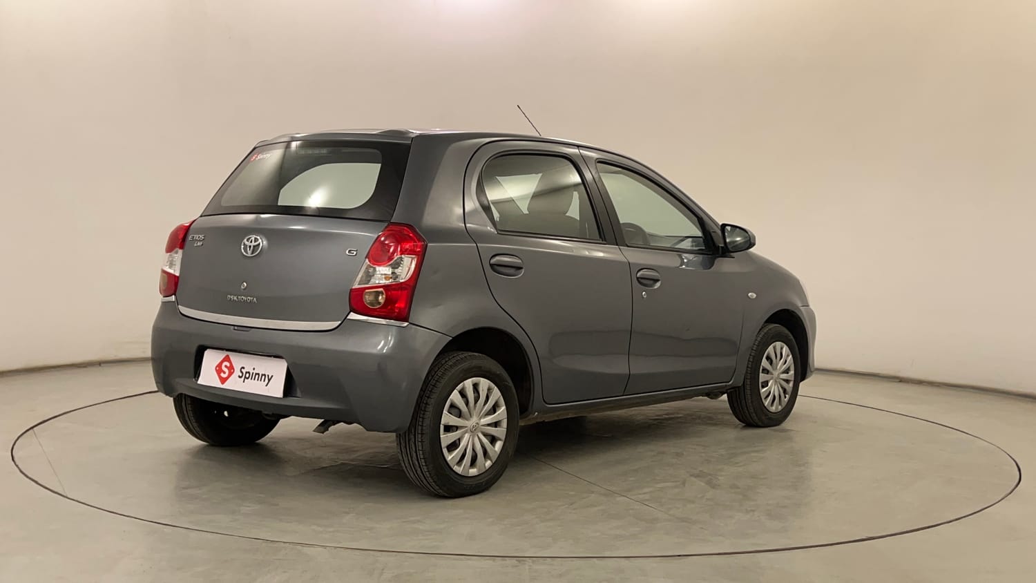 Used 2013 Toyota Etios Liva G Petrol Manual exterior RIGHT REAR CORNER VIEW