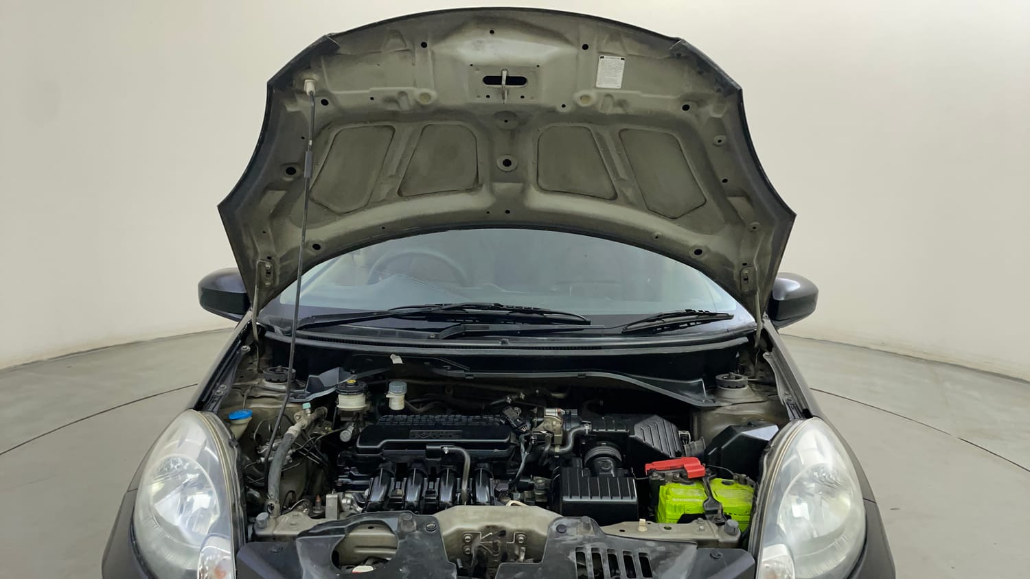 Used 2014 Honda Amaze 1.2 EX i-VTEC Petrol Manual engine ENGINE & BONNET OPEN FRONT VIEW