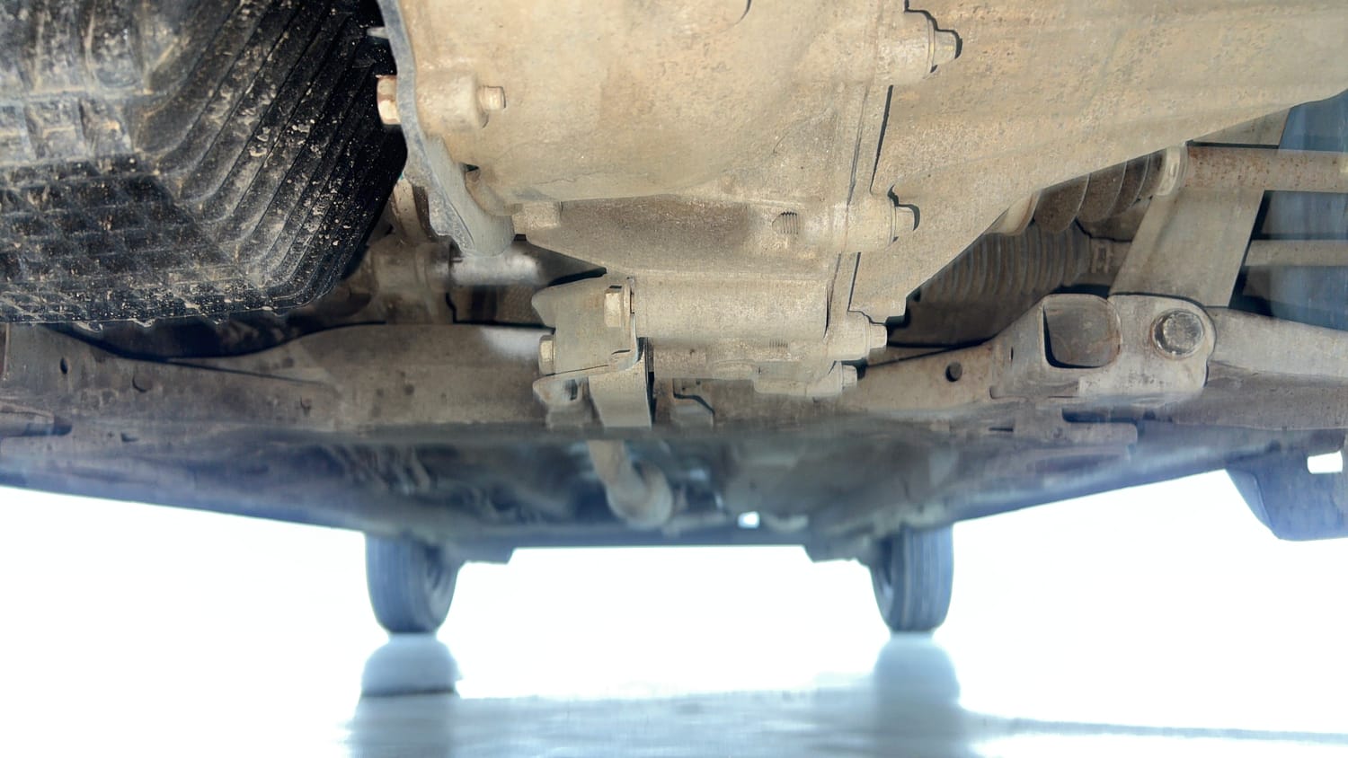 Used 2018 Datsun Redi-GO T (O) Petrol Manual extra FRONT LEFT UNDERBODY VIEW