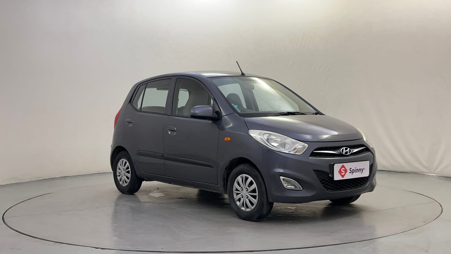 Used 2014 Hyundai i10 Sportz 1.1 iRDE2 Petrol Manual exterior RIGHT FRONT CORNER VIEW