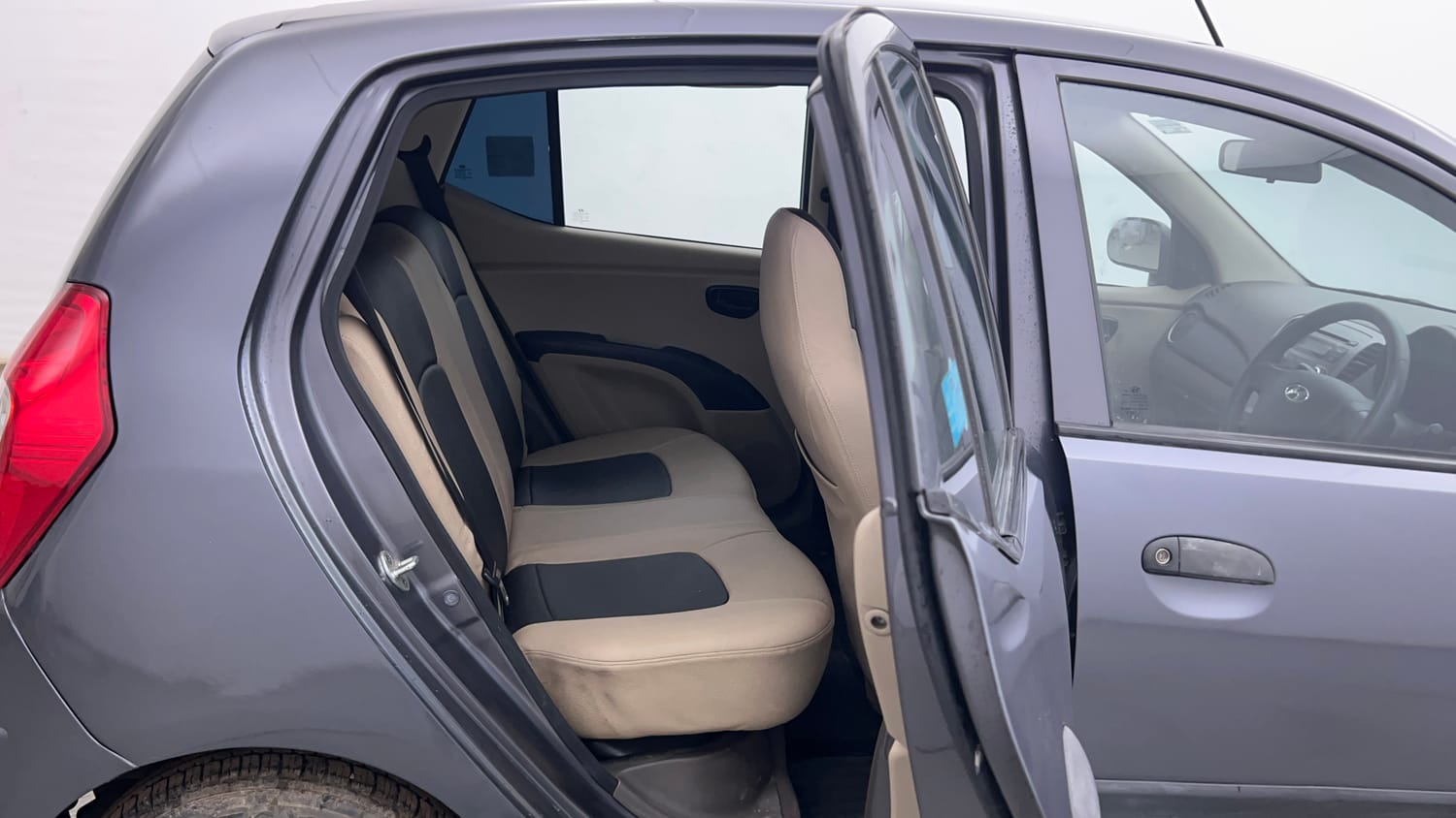 Used 2016 Hyundai i10 Magna 1.1 iRDE2 Petrol Manual interior RIGHT SIDE REAR DOOR CABIN VIEW