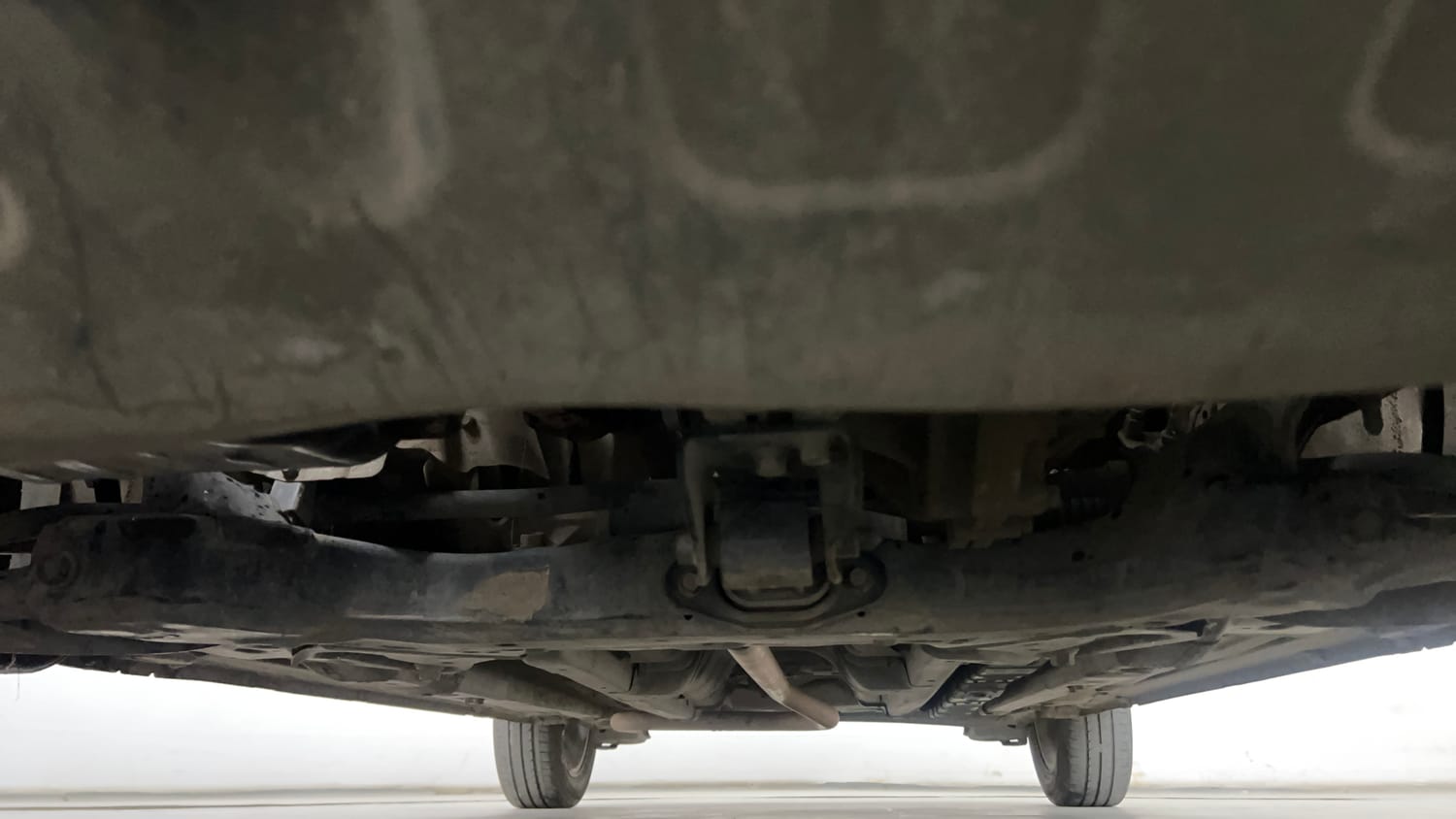 Used 2019 Hyundai Elite i20 Sportz Plus 1.2 Petrol Manual extra FRONT LEFT UNDERBODY VIEW