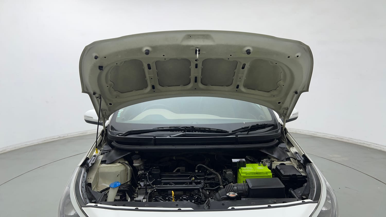 Used 2015 Hyundai Elite i20 Sportz 1.2 Petrol Manual engine ENGINE & BONNET OPEN FRONT VIEW