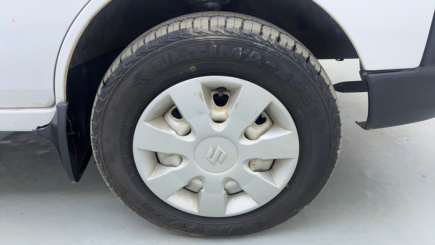 Used 2019 Maruti Suzuki Eeco 5 STR WITH A/C+HTR Petrol Manual tyres RIGHT FRONT TYRE RIM VIEW