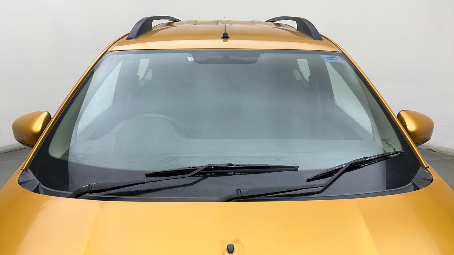 Used 2020 Renault Triber RXT Petrol Manual exterior FRONT WINDSHIELD VIEW