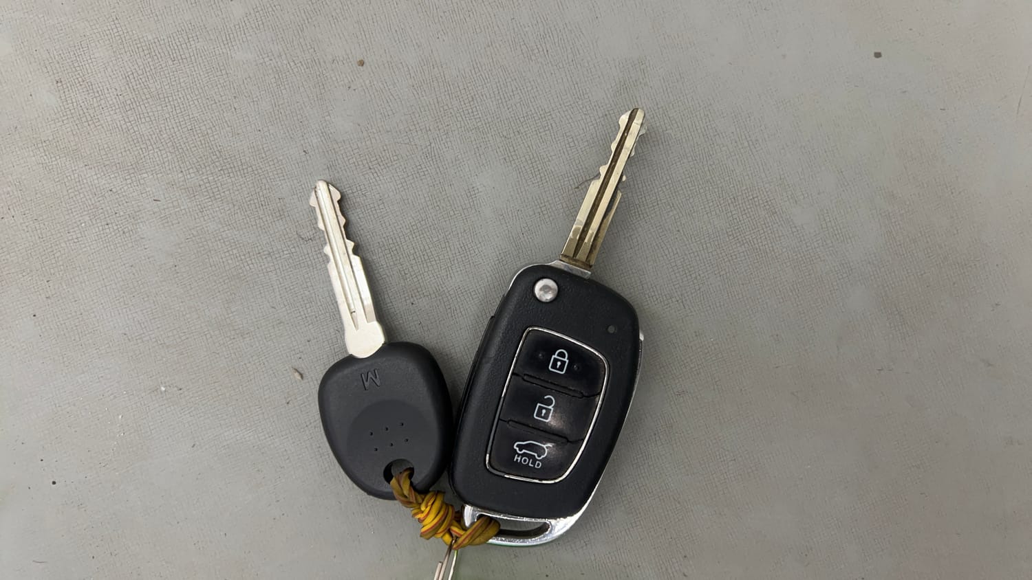 Used 2019 Hyundai Elite i20 Sportz Plus 1.2 Petrol Manual extra CAR KEY VIEW