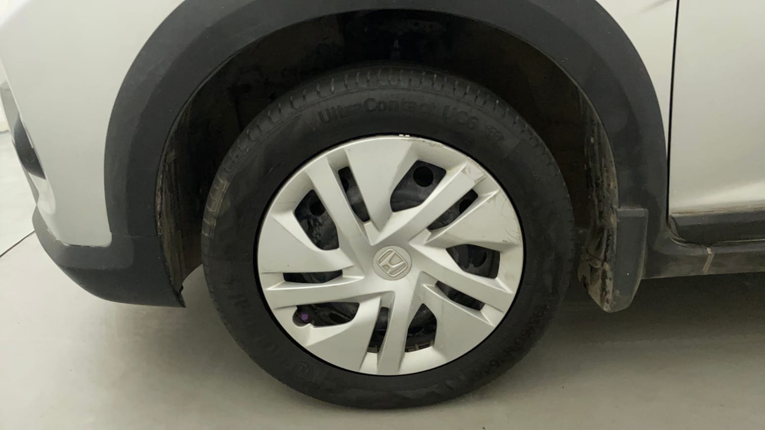 Used 2017 Honda WR-V S MT Petrol Petrol Manual tyres LEFT FRONT TYRE RIM VIEW