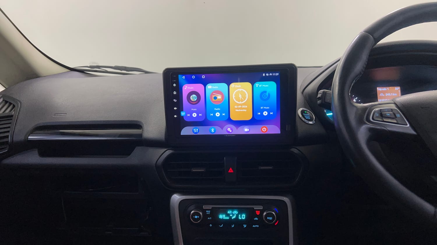 Used 2018 Ford EcoSport Titanium 1.5L TDCi Diesel Manual interior MUSIC SYSTEM & AC CONTROL VIEW