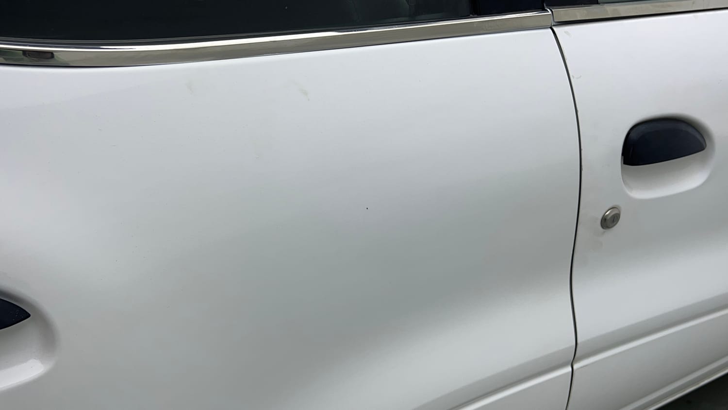 Used 2021 Renault Kwid RXT 1.0 Opt Petrol Manual dents MINOR SCRATCH