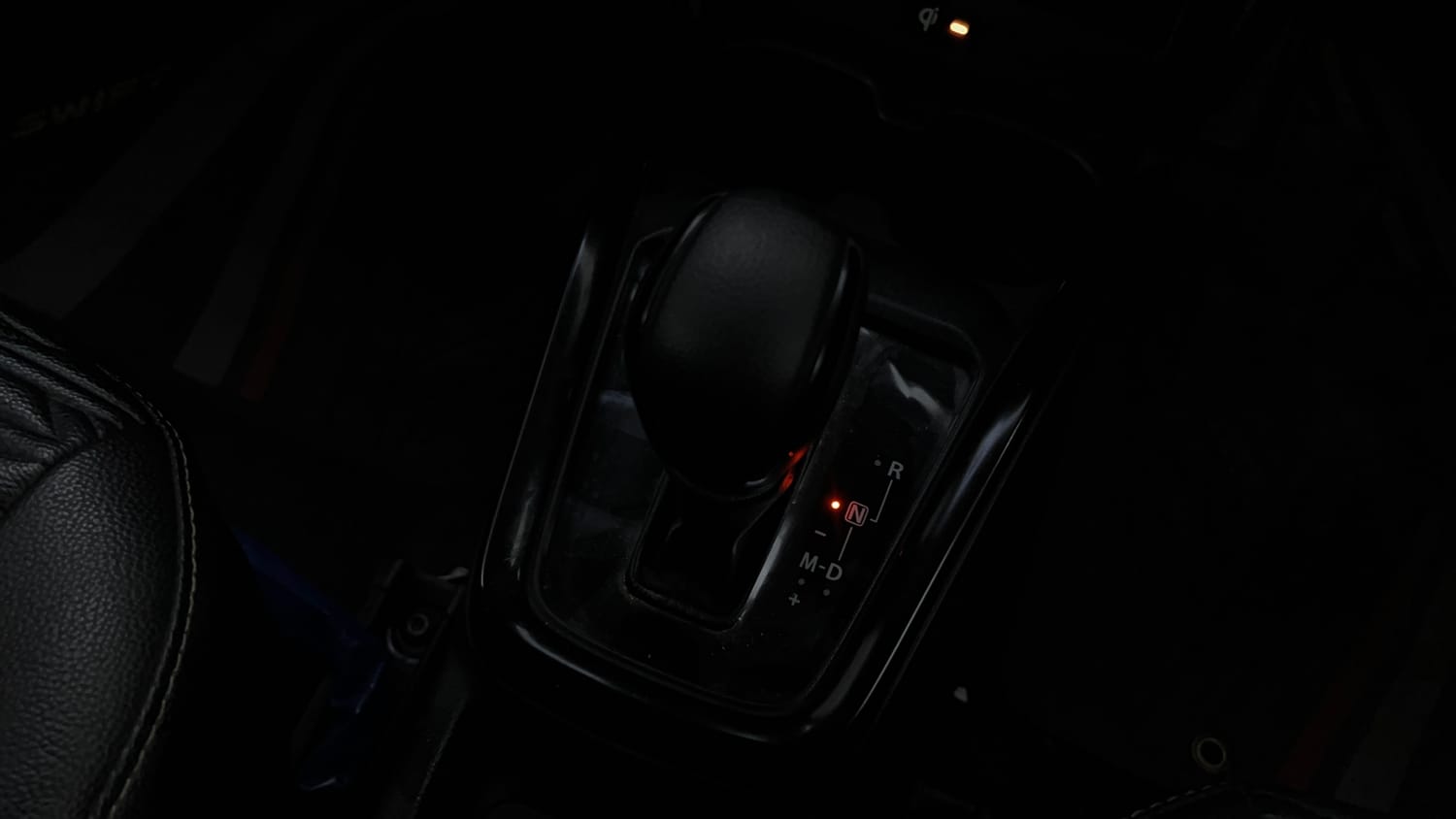 Used 2024 Maruti Suzuki Swift ZXi Plus AMT Petrol Automatic interior GEAR  KNOB VIEW