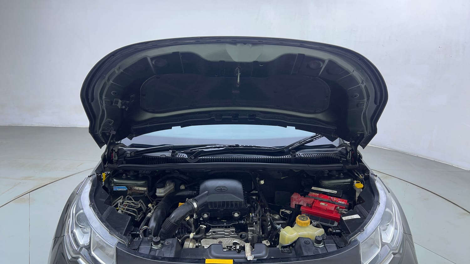 Used 2022 Tata Nexon XZA Plus Petrol Automatic engine ENGINE & BONNET OPEN FRONT VIEW