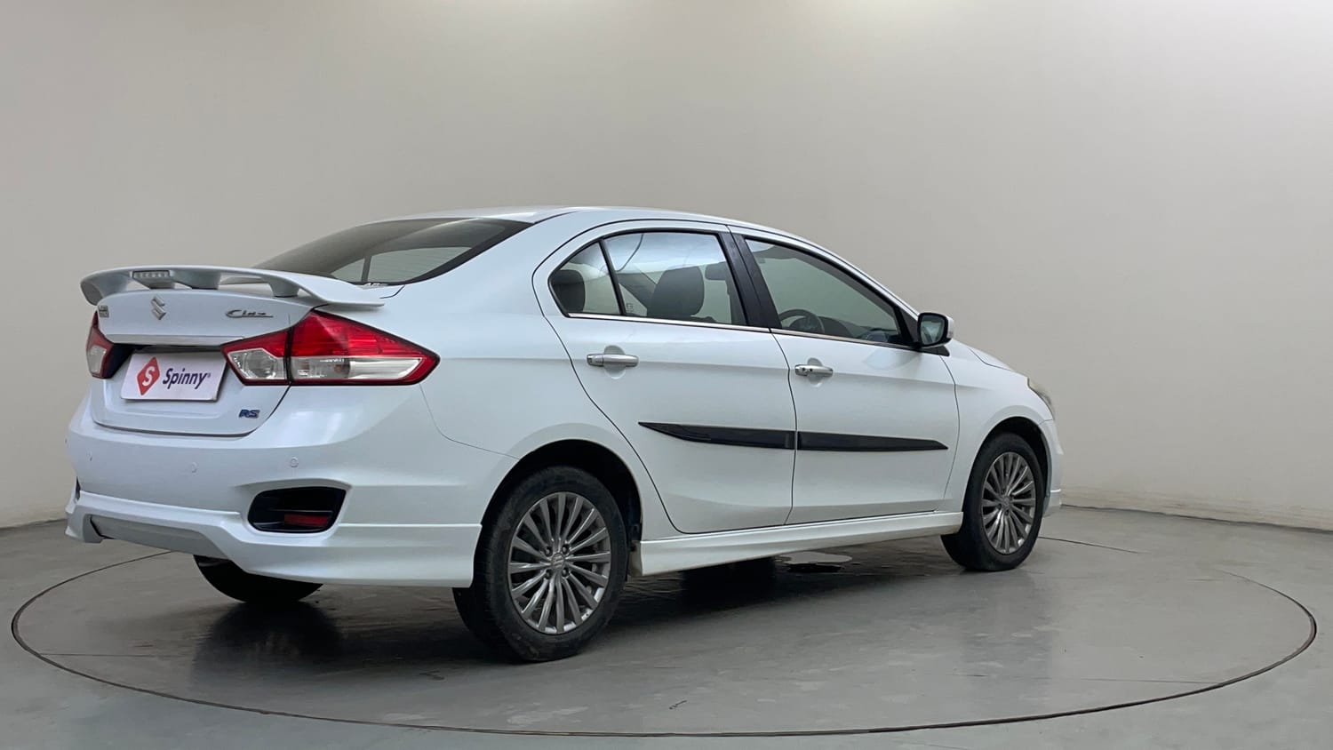 Used 2015 Maruti Suzuki Ciaz ZXi+ RS Petrol Manual exterior RIGHT REAR CORNER VIEW
