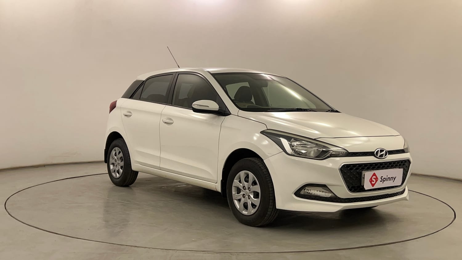 Used 2018 Hyundai Elite i20 Sportz 1.2 Petrol Manual exterior RIGHT FRONT CORNER VIEW