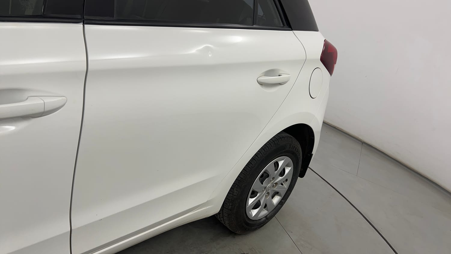 Used 2018 Hyundai Elite i20 Sportz 1.2 Petrol Manual dents MINOR DENT