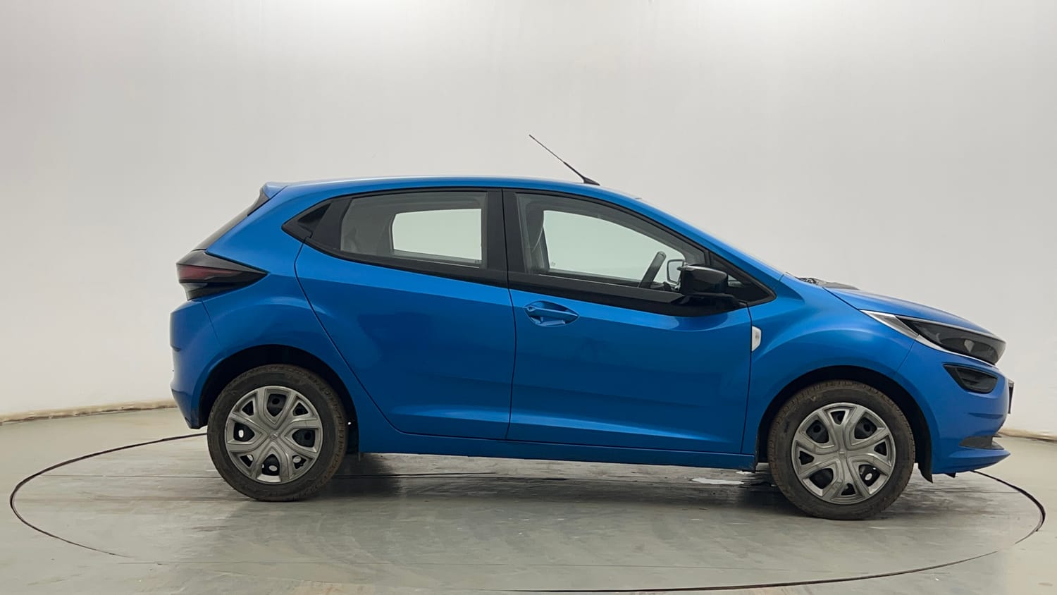 Used 2021 Tata Altroz XM Plus Petrol Petrol Manual exterior RIGHT SIDE VIEW