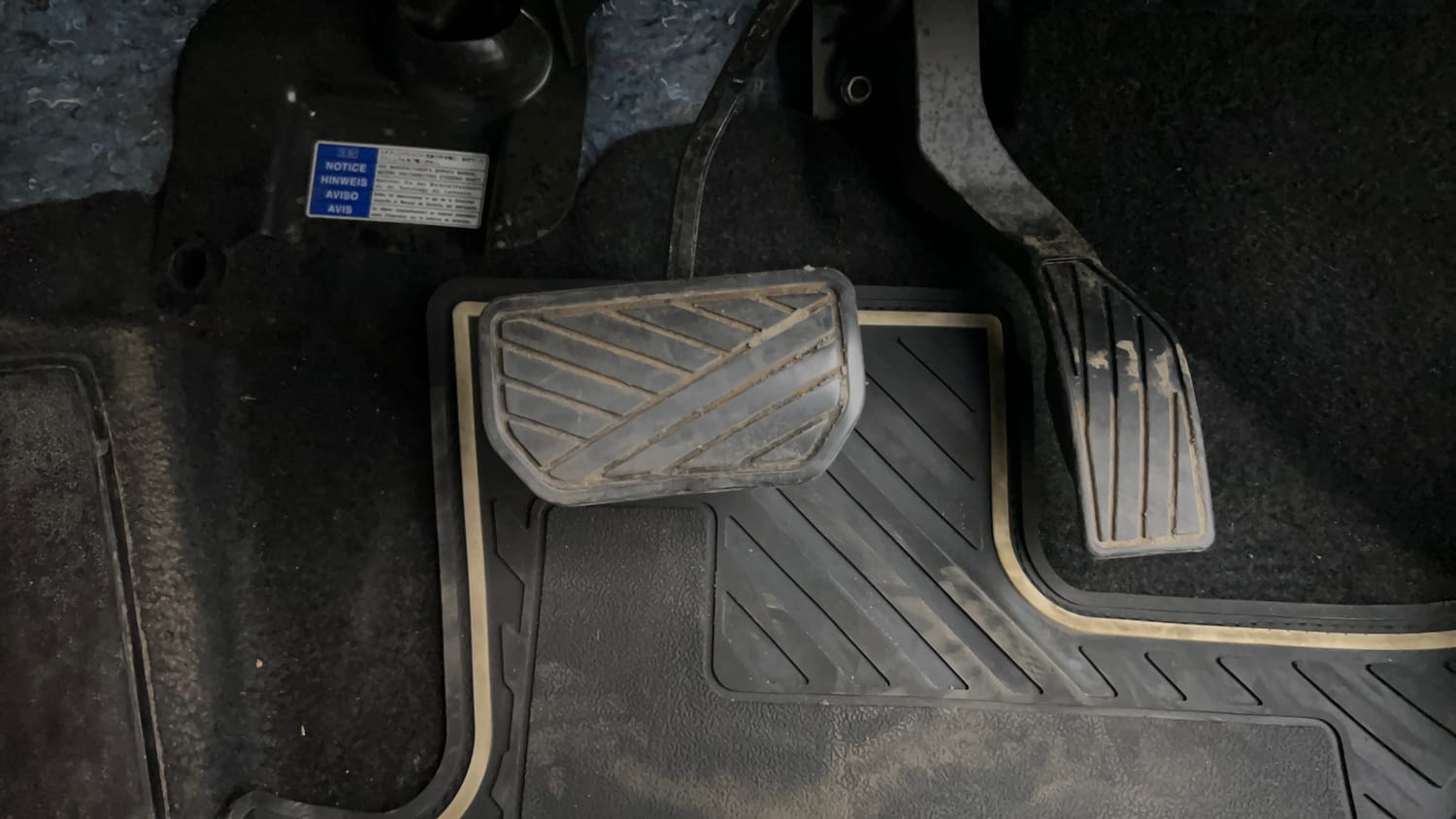 Used 2022 Toyota Urban Cruiser Mid Grade AT Petrol Automatic interior PEDALS VIEW