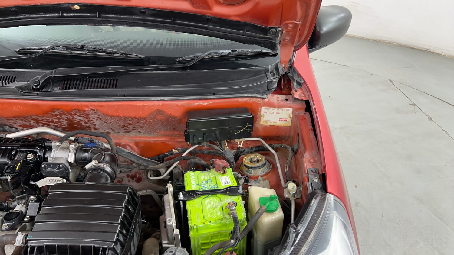 Used 2019 Maruti Suzuki Alto 800 VXi Petrol Manual engine ENGINE LEFT SIDE HINGE & APRON VIEW