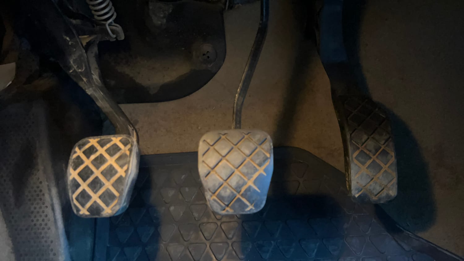 Used 2017 Volkswagen Polo Highline1.2L (P) Petrol Manual interior PEDALS VIEW