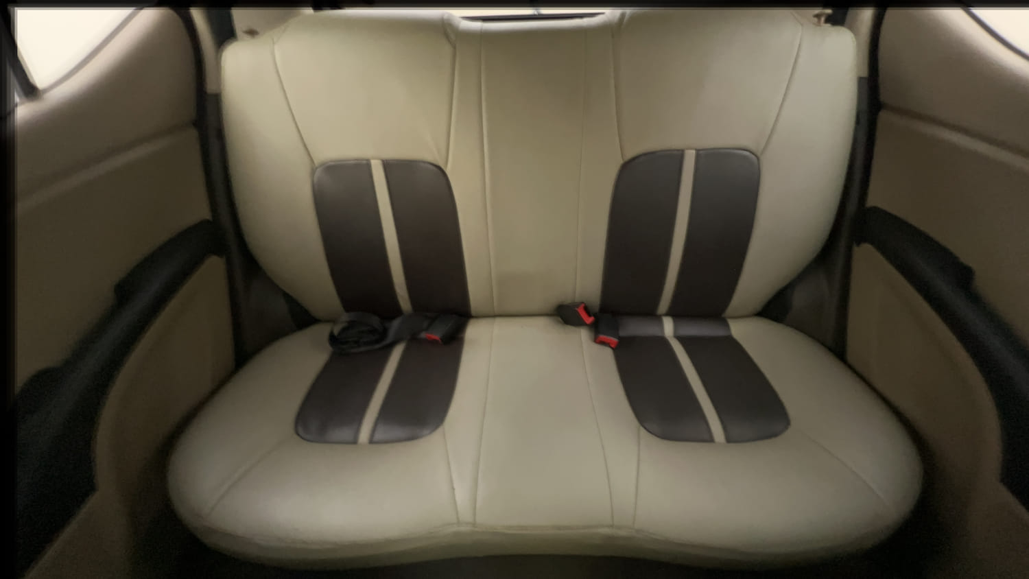 Used 2014 Hyundai i10 Sportz 1.1 iRDE2 Petrol Manual interior REAR SEAT CONDITION VIEW