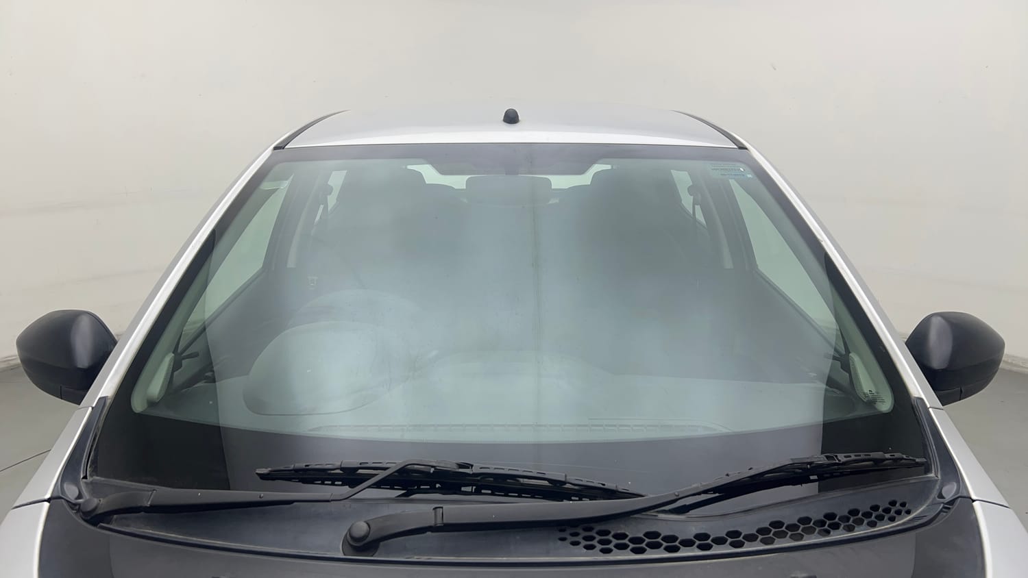 Used 2019 Tata Tiago Revotron XE Petrol Manual exterior FRONT WINDSHIELD VIEW