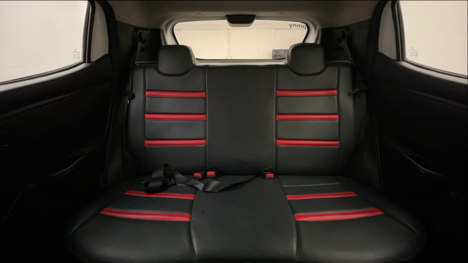 Used 2021 Renault Kwid RXT Petrol Manual interior REAR SEAT CONDITION VIEW