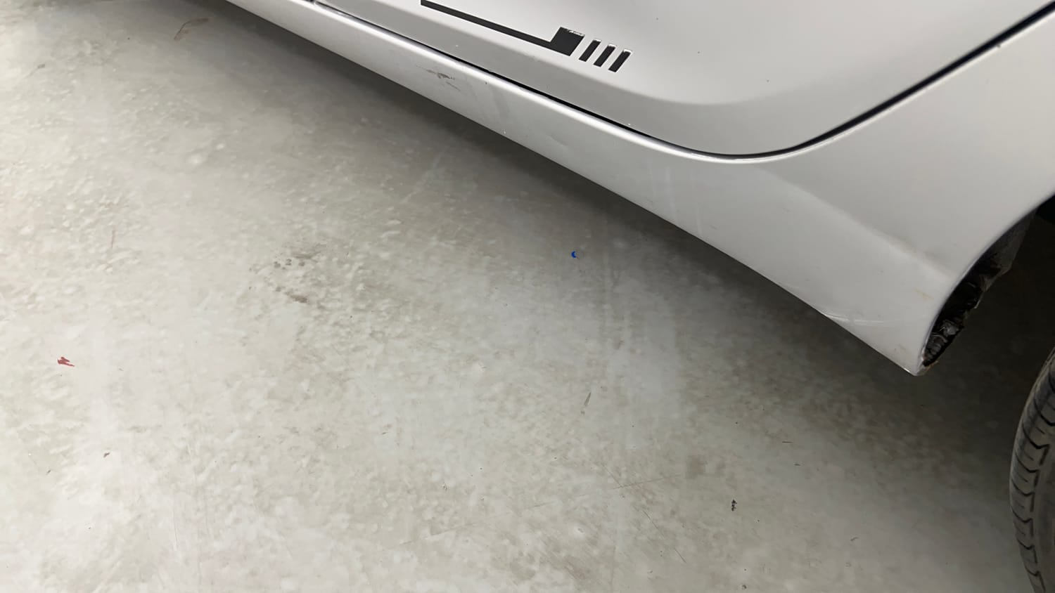 Used 2016 Hyundai Eon Magna Petrol Manual dents MINOR DENT