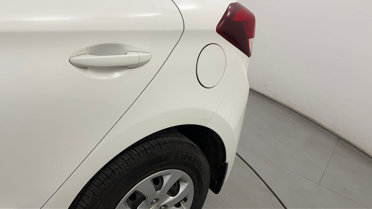 Used 2018 Hyundai Elite i20 Sportz 1.2 Petrol Manual dents MINOR SCRATCH