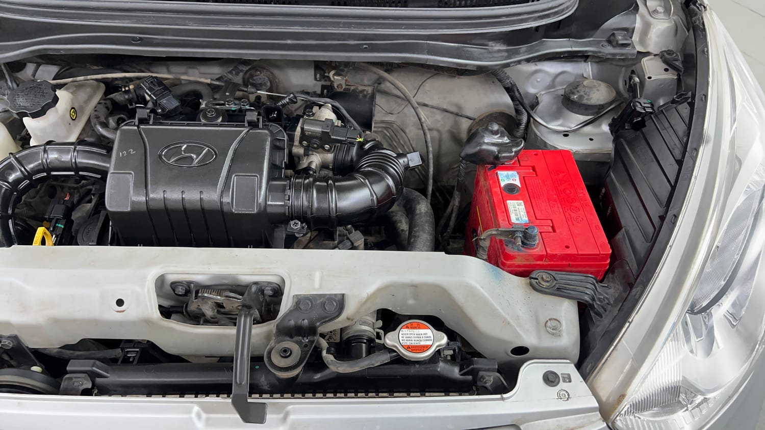 Used 2016 Hyundai Eon Magna Petrol Manual engine ENGINE LEFT SIDE VIEW