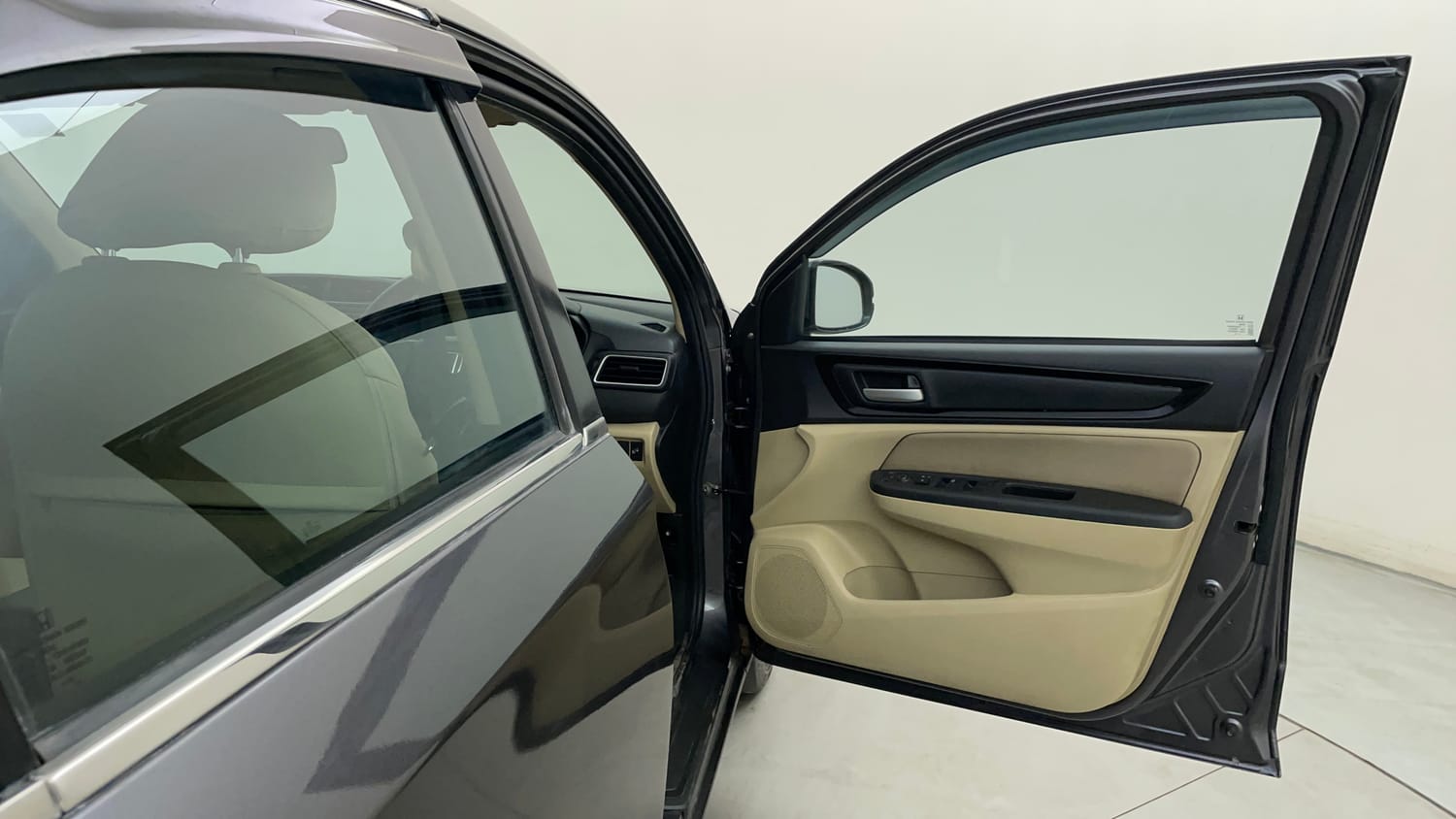 Used 2019 Honda Amaze 1.2 S MT Petrol Petrol Manual interior RIGHT FRONT DOOR OPEN VIEW