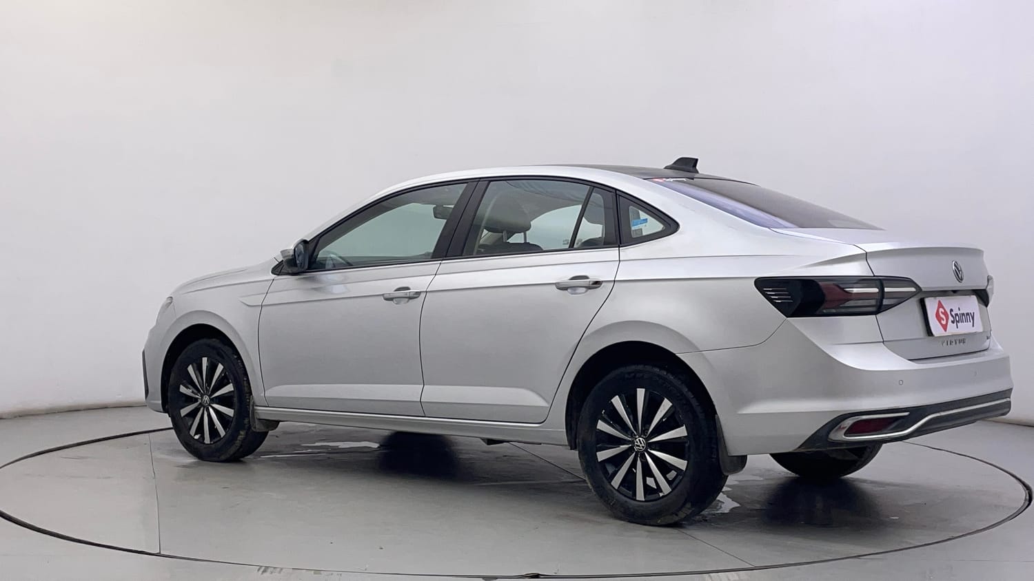 Used 2022 Volkswagen Virtus Highline 1.0 TSI MT Petrol Manual exterior LEFT REAR CORNER VIEW