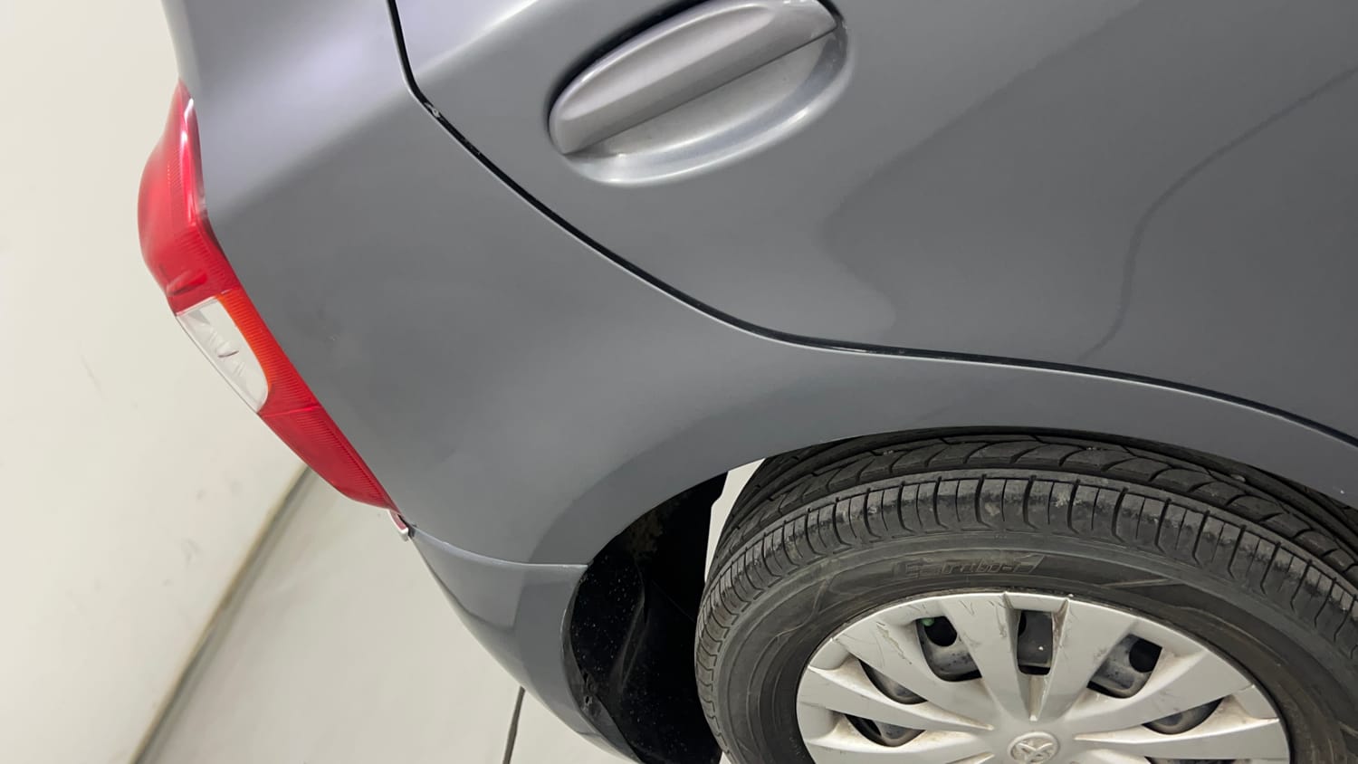 Used 2013 Toyota Etios Liva G Petrol Manual dents MINOR SCRATCH