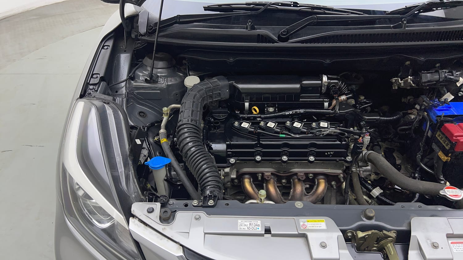 Used 2019 Toyota Glanza G CVT Petrol Automatic engine ENGINE RIGHT SIDE VIEW