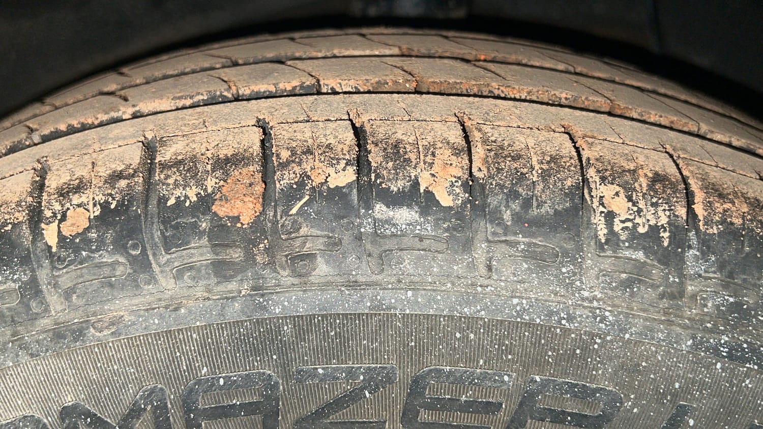 Used 2022 Hyundai Grand i10 Nios Magna AMT 1.2 Kappa VTVT Petrol Automatic tyres RIGHT REAR TYRE TREAD VIEW